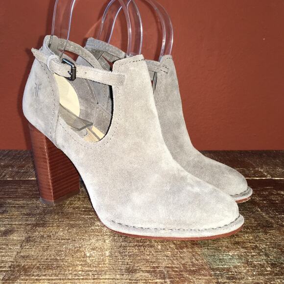 FRYE Margaret Shootie Bootie Grey Leather Womens 8 Chunky Heel Work Classic - Picture 1 of 9